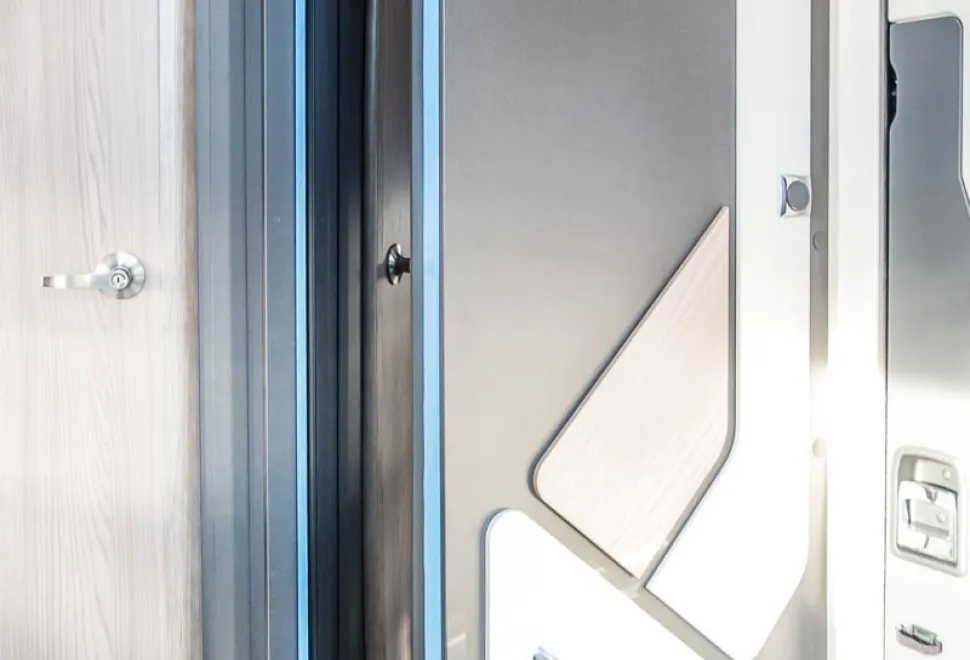 Swift Voyager 594 
