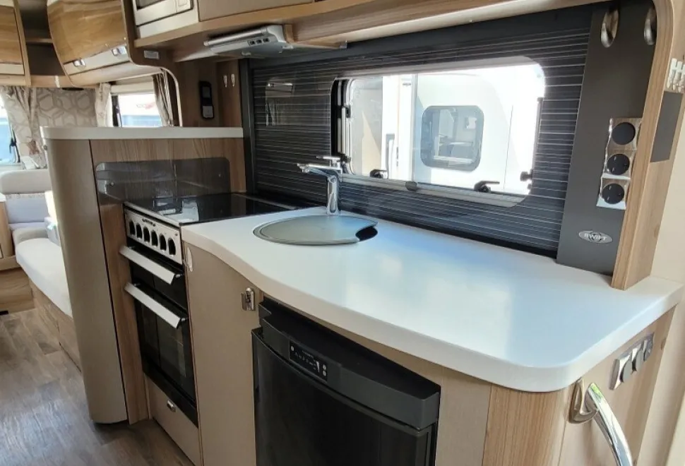 Swift Kontiki 649 2018