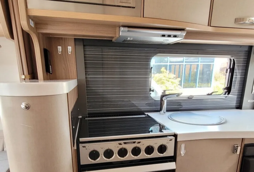 Swift Kontiki 649 2018