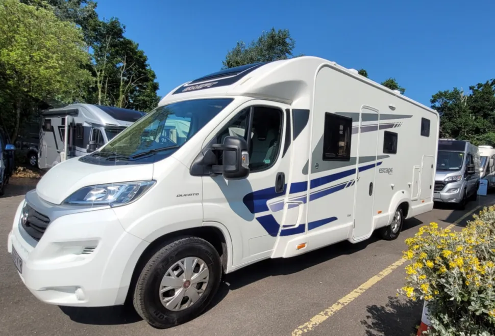 Swift Escape 684 2019