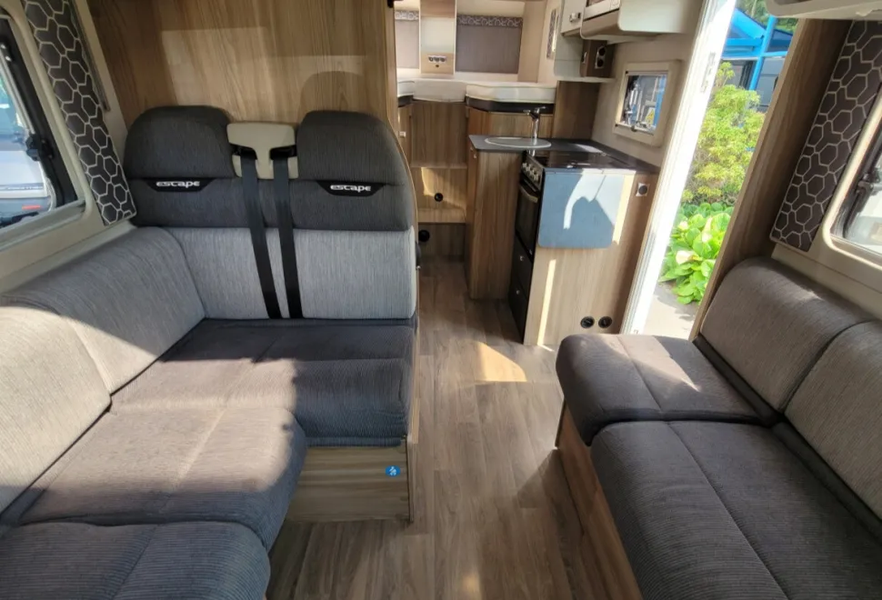 Swift Escape 684 2019