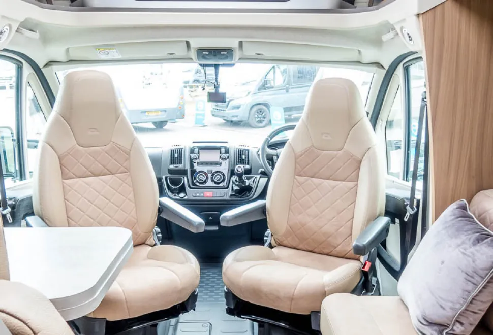 Adria Coral Axess 670 SL 2019