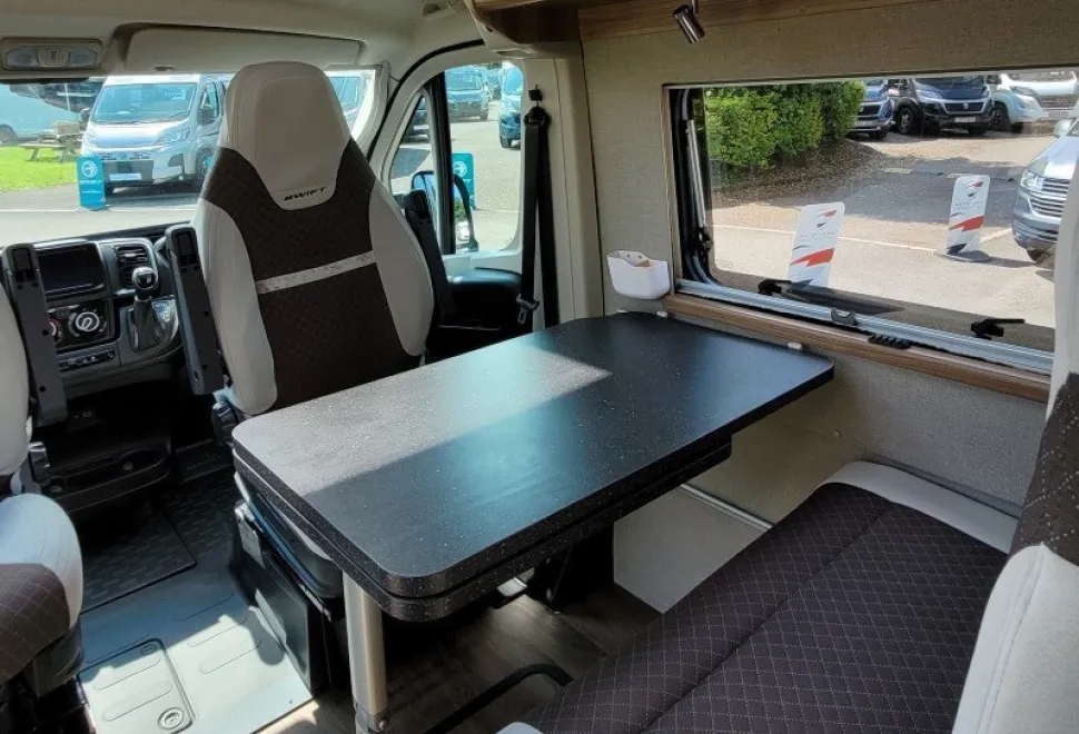 Swift Select 144 2023
