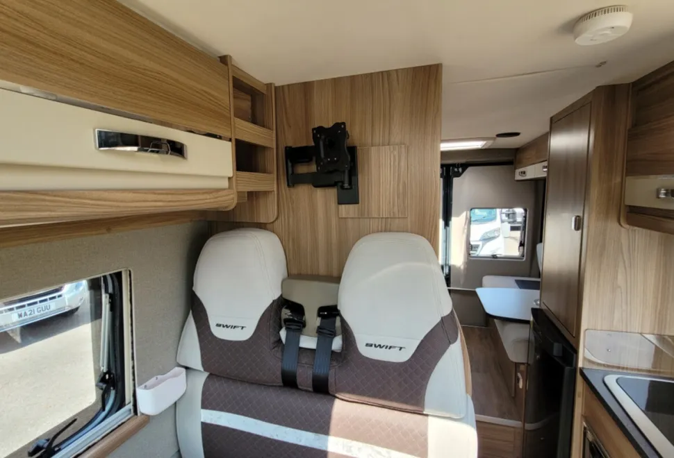Swift Select 144 2023