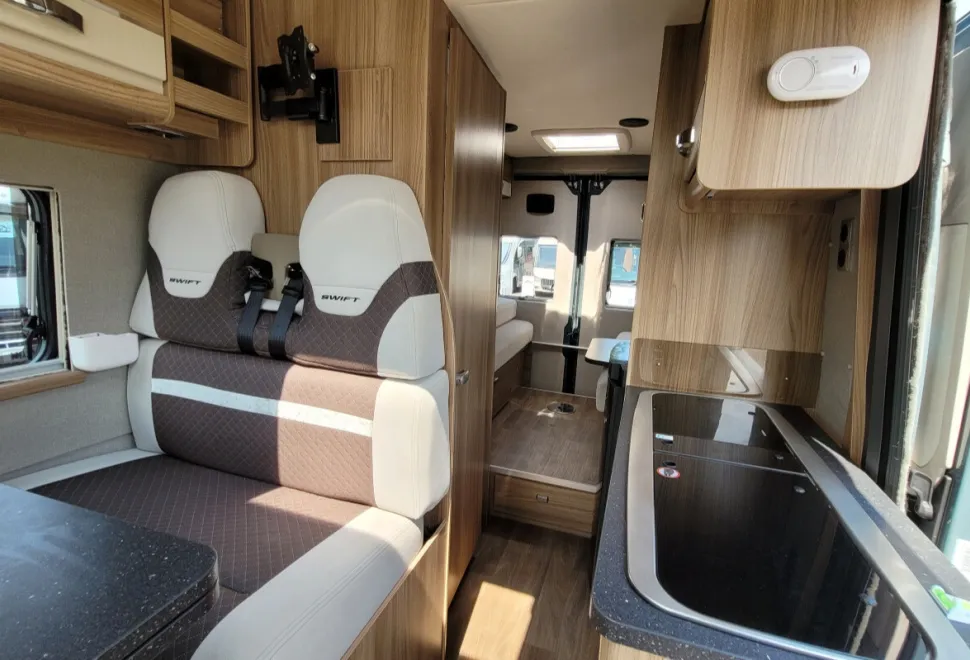 Swift Select 144 2023