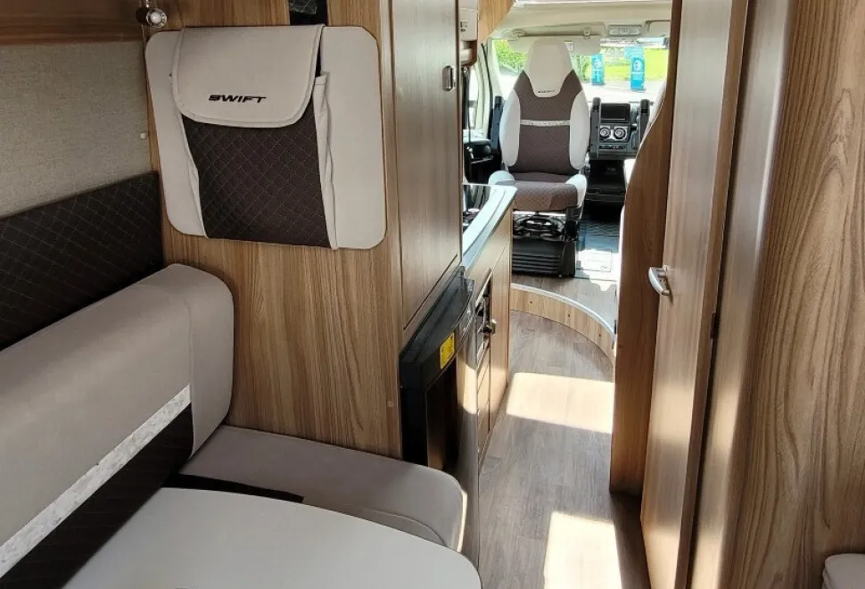 Swift Select 144 2023