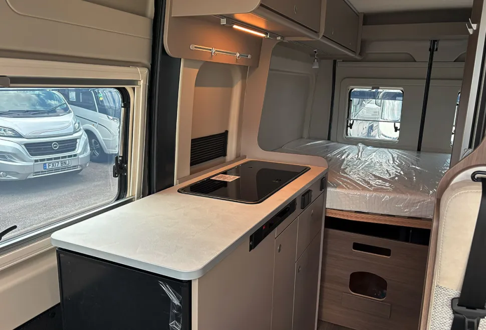 Carado CV 600 Pro Plus Pop Top 