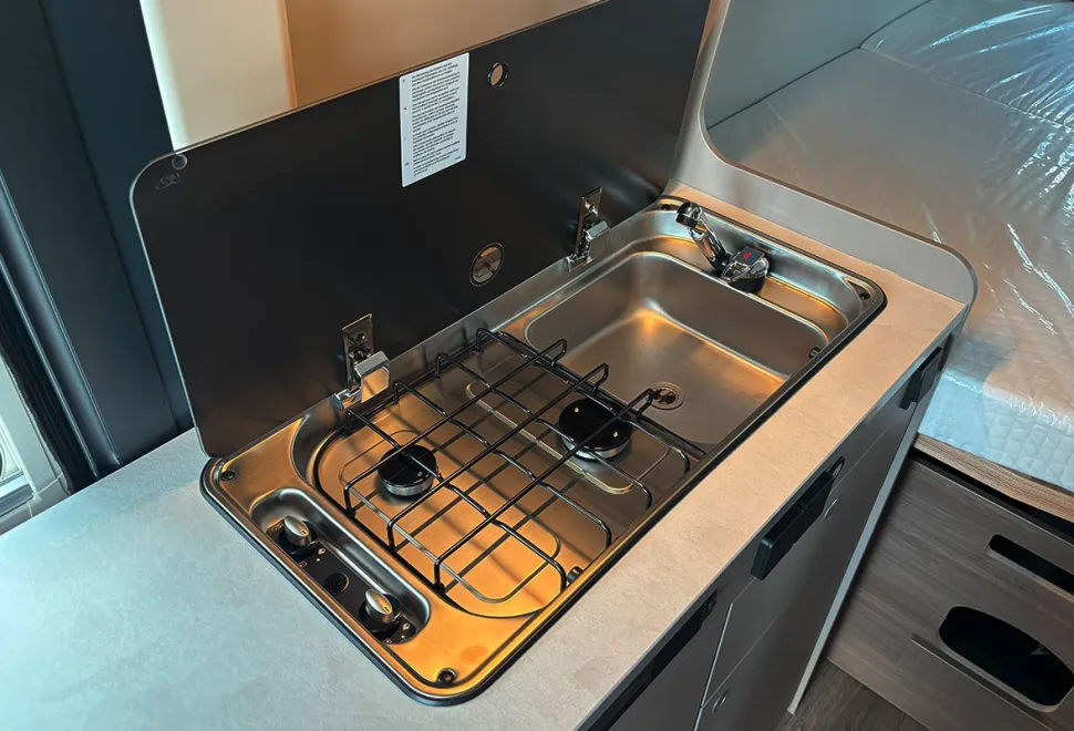 Carado CV 600 Pro Plus Pop Top 