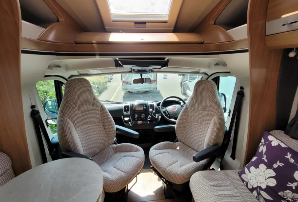 Autotrail Tracker FB 2015