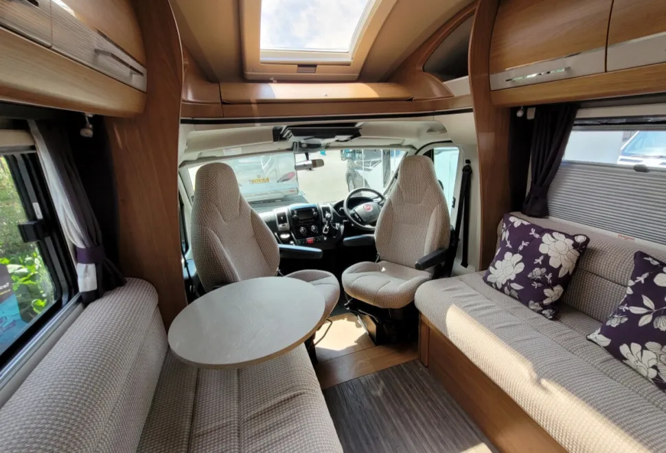 Autotrail Tracker FB 2015