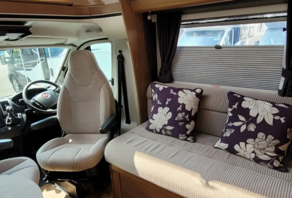 Autotrail Tracker FB 2015