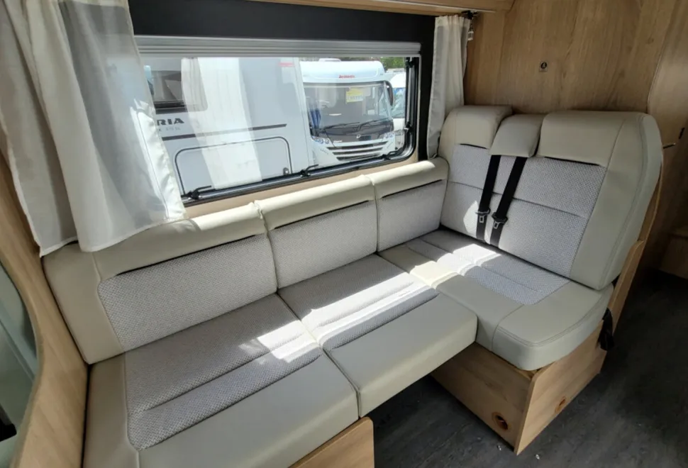 Autotrail Imala 736 G Hi Line 