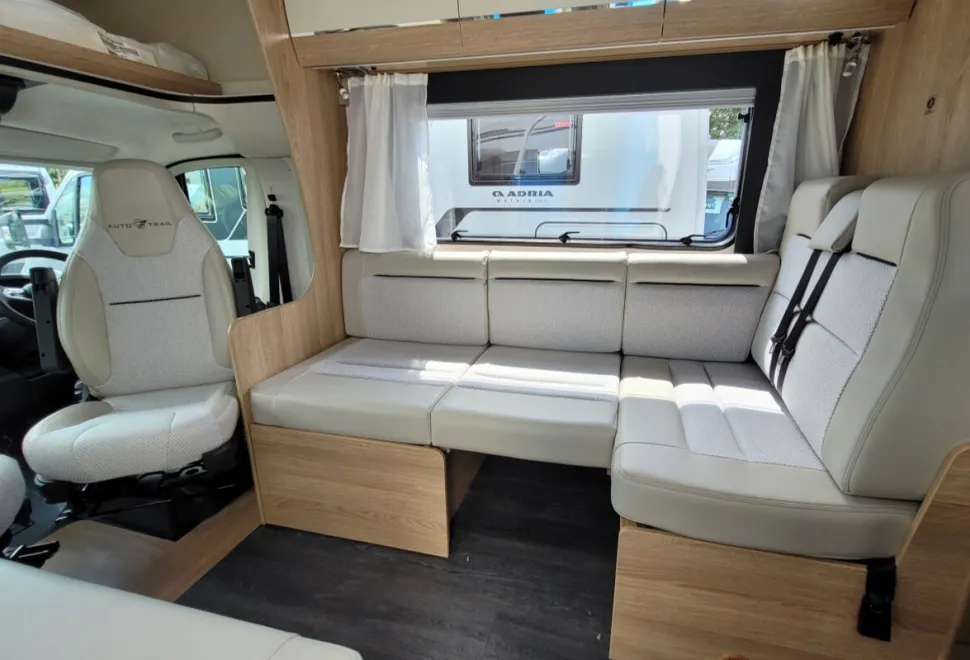 Autotrail Imala 736 G Hi Line 