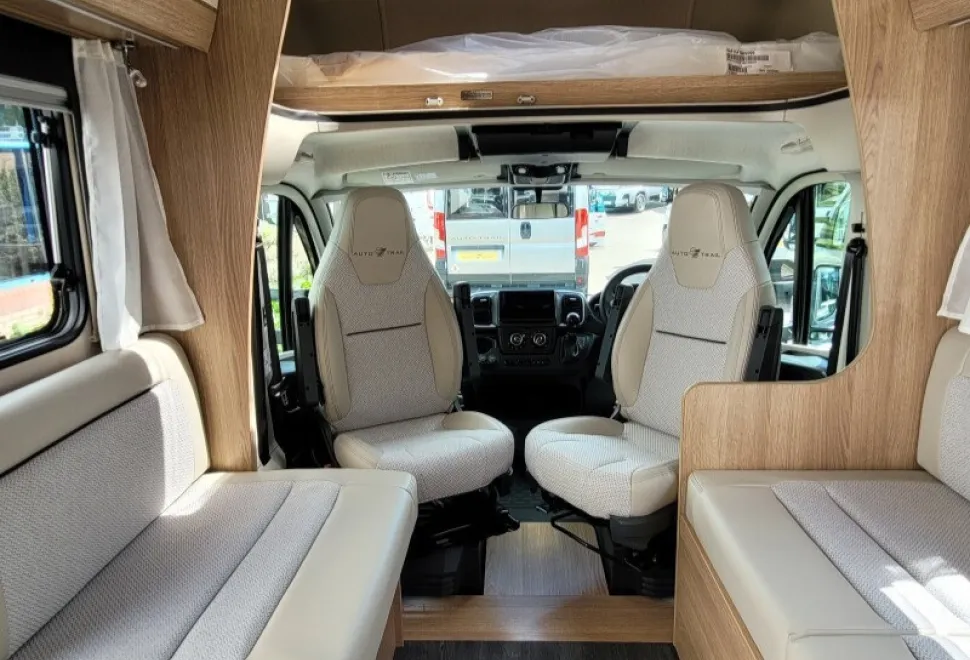 Autotrail Imala 736 G Hi Line 