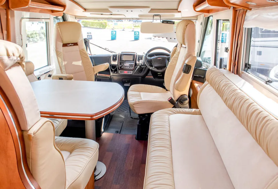 Carthago Chic C-Line XL 5.8 2017