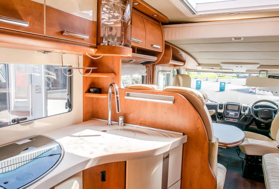 Carthago Chic C-Line XL 5.8 2017