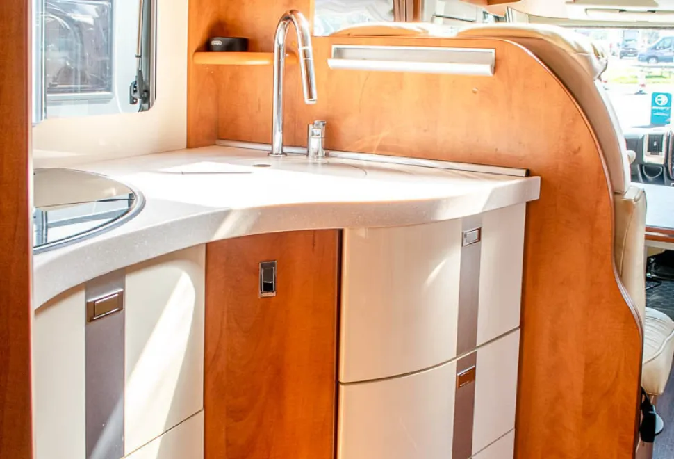 Carthago Chic C-Line XL 5.8 2017