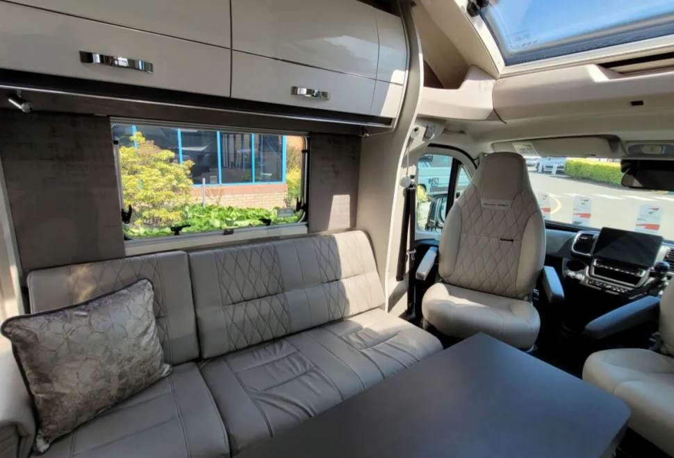 Swift Kontiki 884 2024