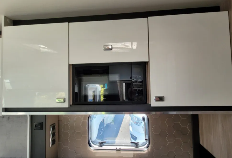 Swift Kontiki 884 2024