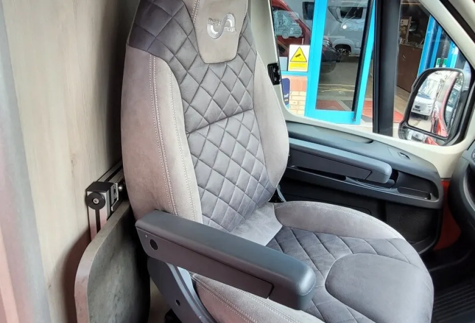 Mega Mobil Lounge 540 