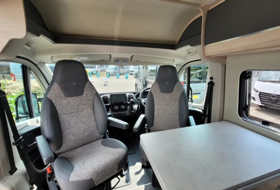 Autotrail Expedition 67 