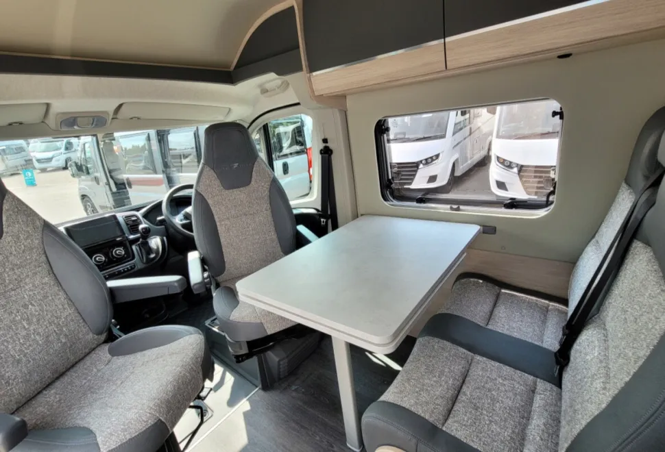 Autotrail Expedition 67 