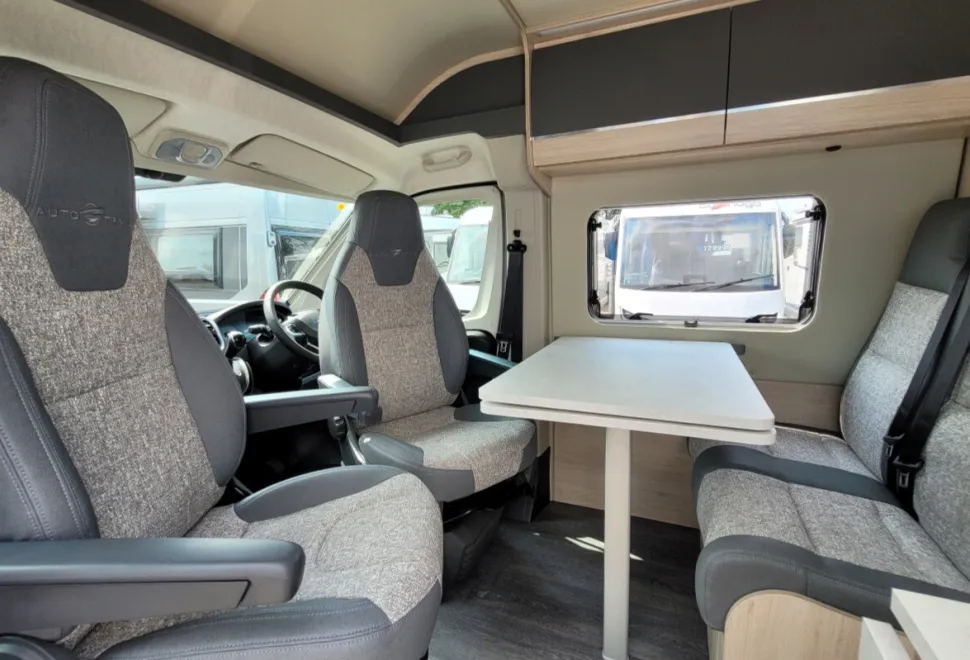 Autotrail Expedition 67 