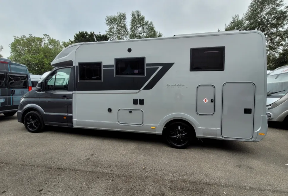Adria Compact Max DL 