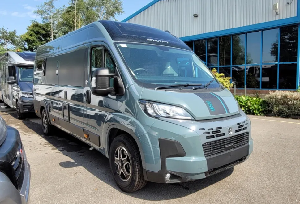 Swift Carrera 132 
