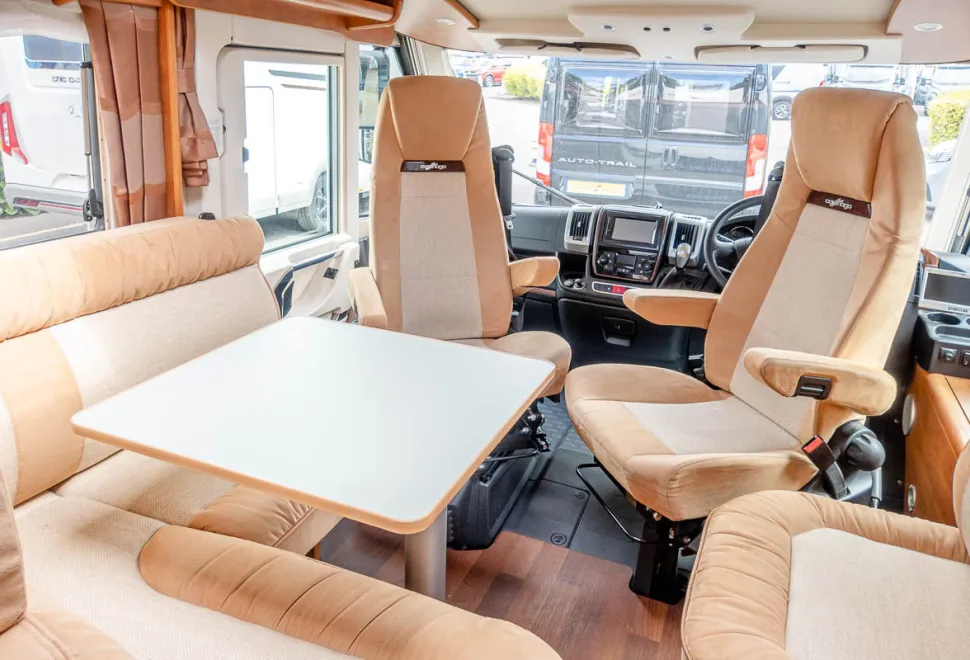 Carthago Chic C-Line I 4.9 2015