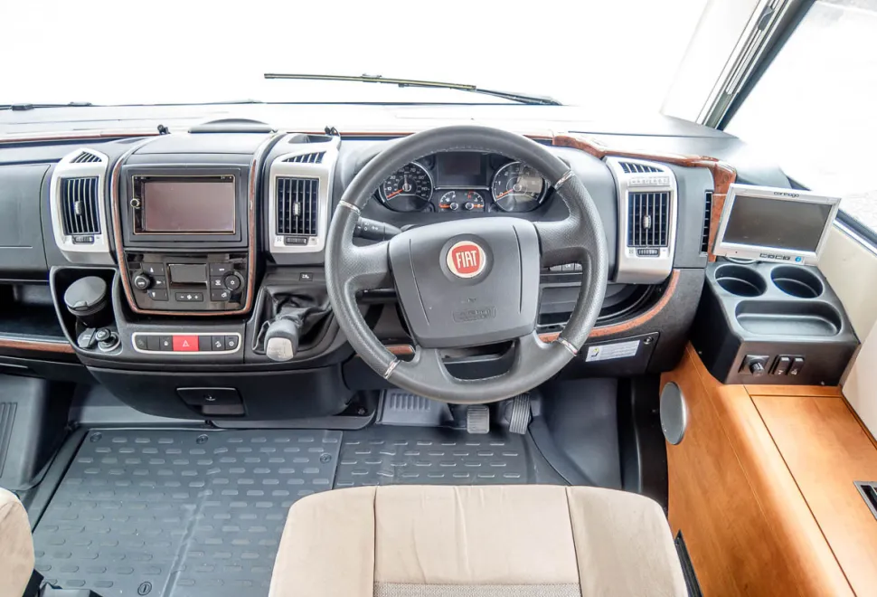 Carthago Chic C-Line XL 5.8 Q 2015