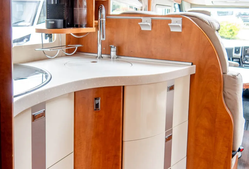 Carthago Chic C-Line XL 5.8 Q 2015