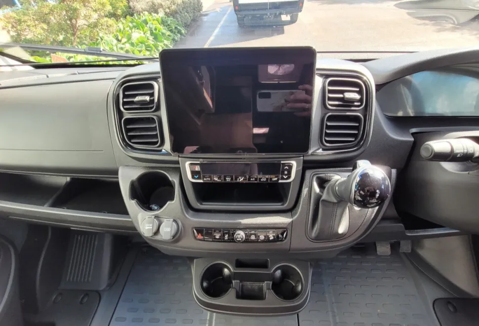 Mega Mobil Revolution 640 