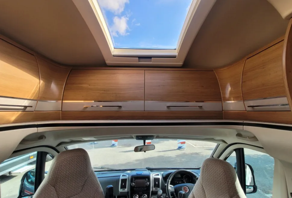 Autotrail Arapaho Lo Line 2015