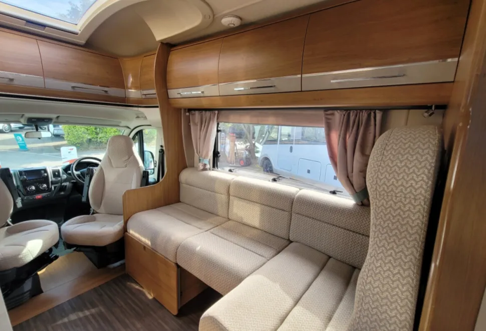 Autotrail Arapaho Lo Line 2015