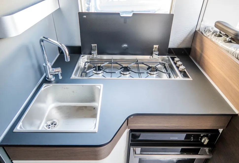 Adria Coral Supreme 670 SL 