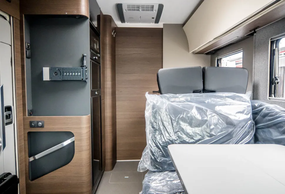 Adria Supersonic 780 SL 