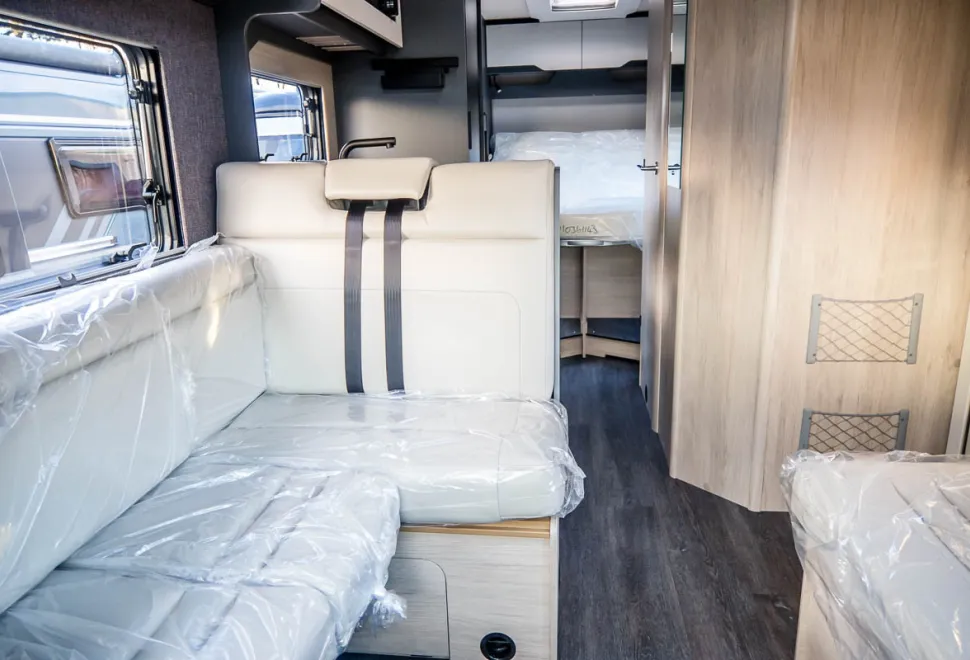 Autotrail F 74 Super Lo Line 