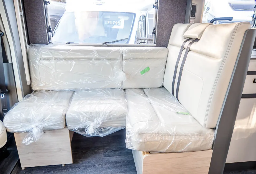Autotrail F 72 Super Lo Line 