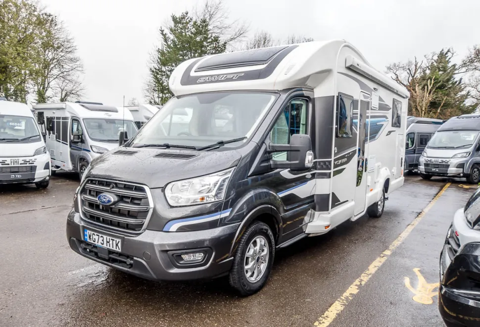 Swift Voyager 594 2023