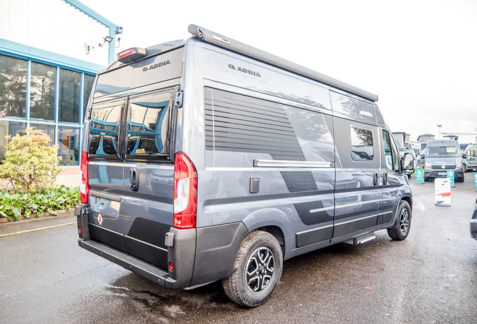 Adria Twin Supreme 600 SPB 
