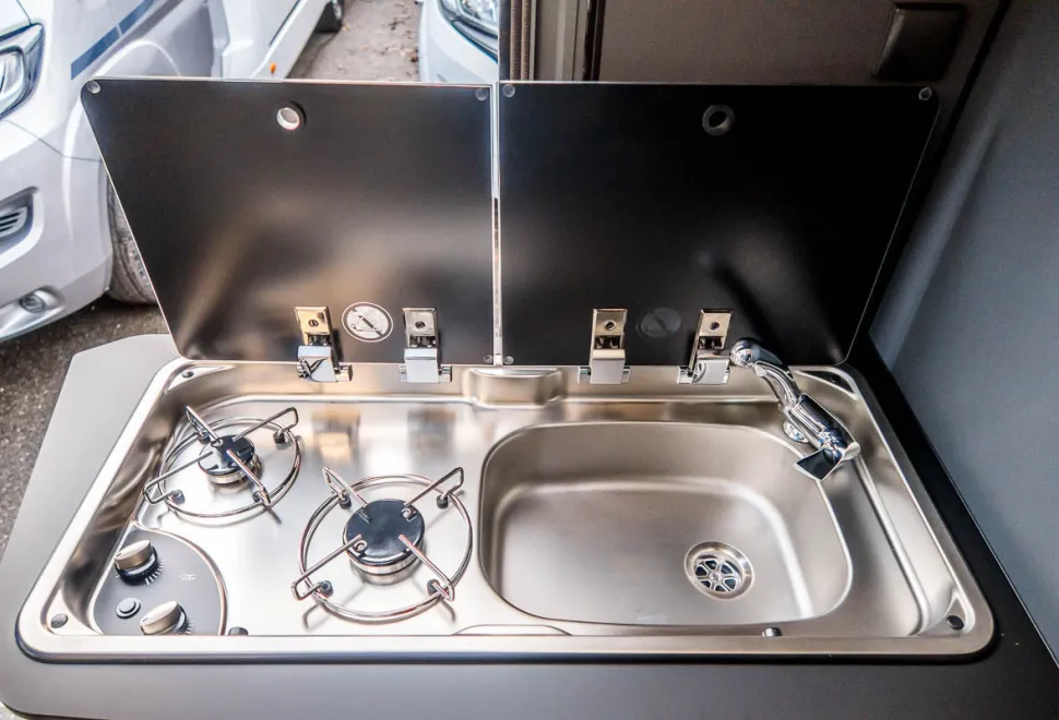 Adria Twin Supreme 600 SPB 