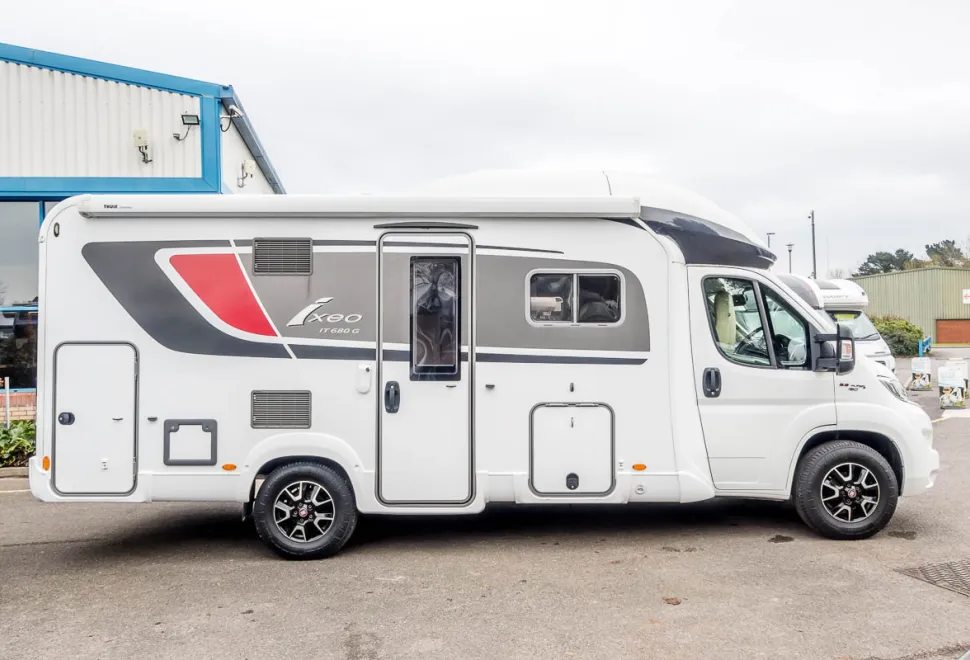 Burstner Ixeo IT 680G 2017