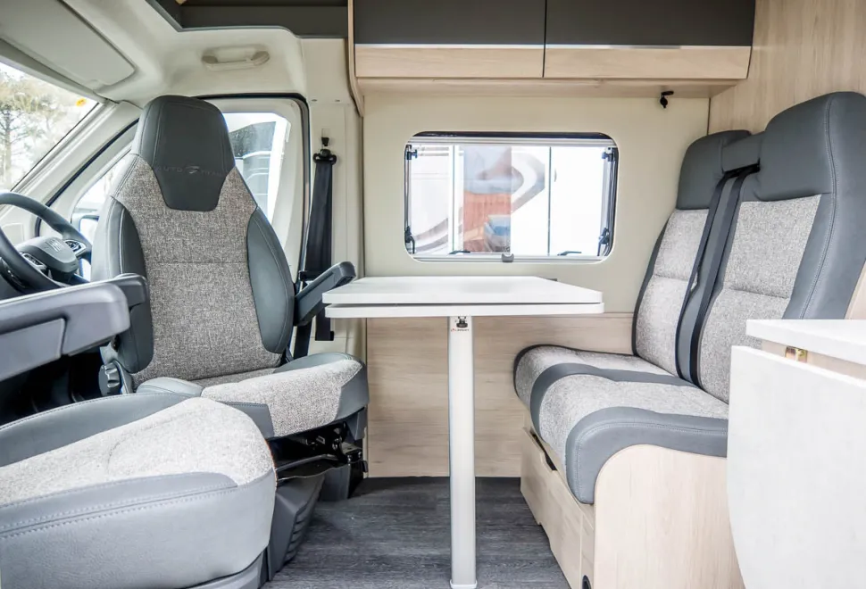 Autotrail Expedition 67 