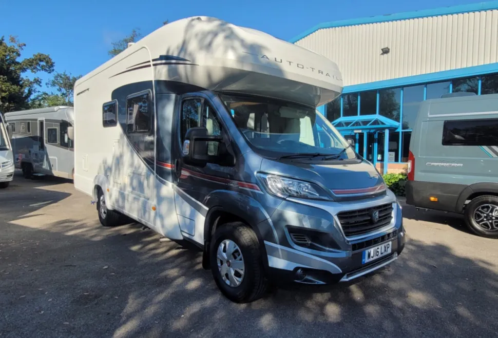 Autotrail Tracker FB 2016