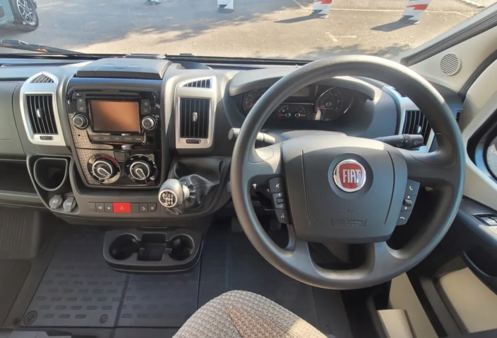 Autotrail Tracker FB 2016