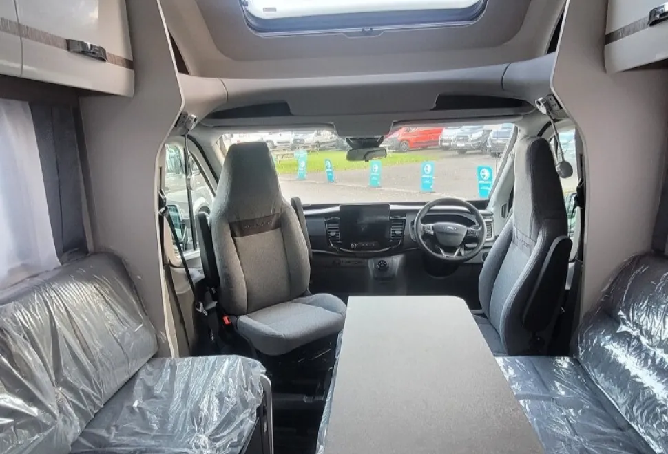 Swift Voyager 584 