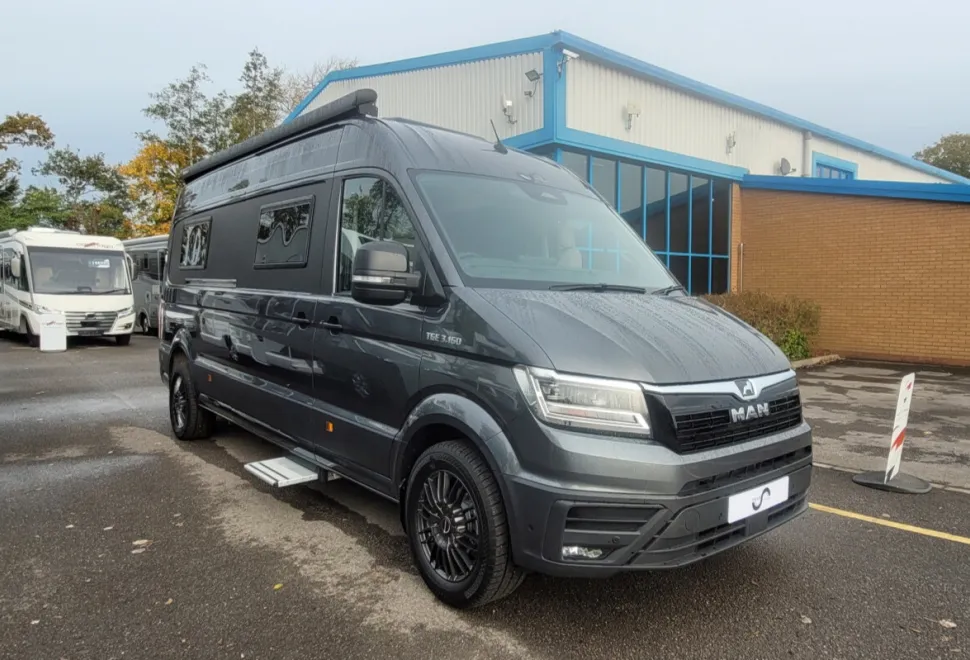 Mega Mobil Mega Lounge 680 S 