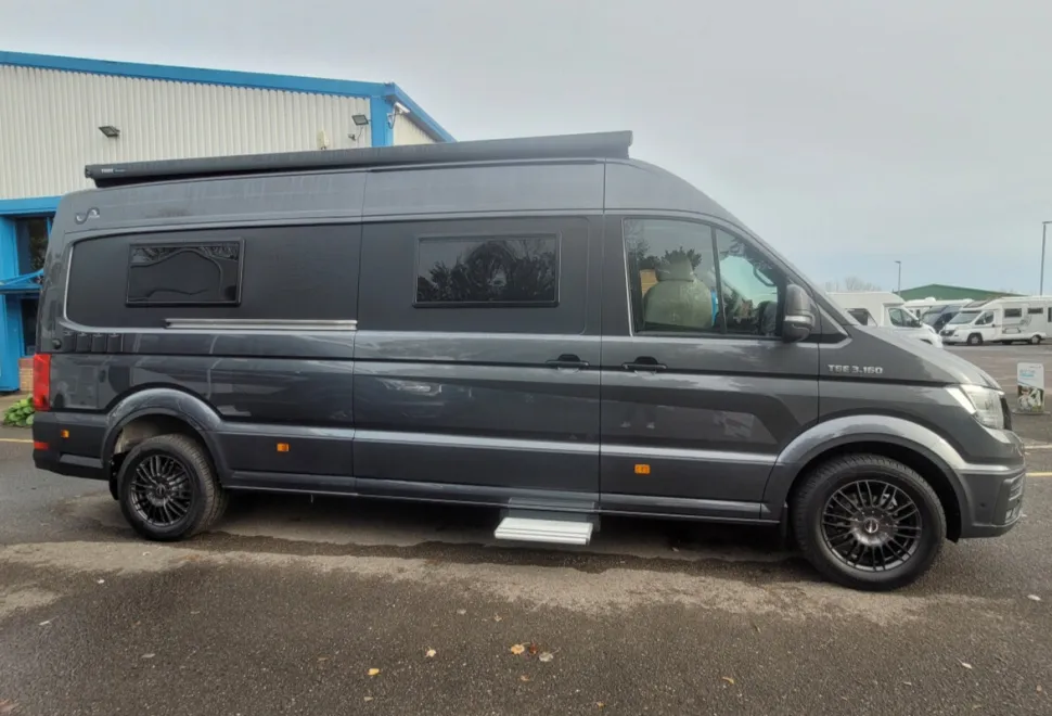 Mega Mobil Mega Lounge 680 S 