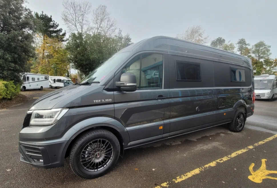 Mega Mobil Mega Lounge 680 S 